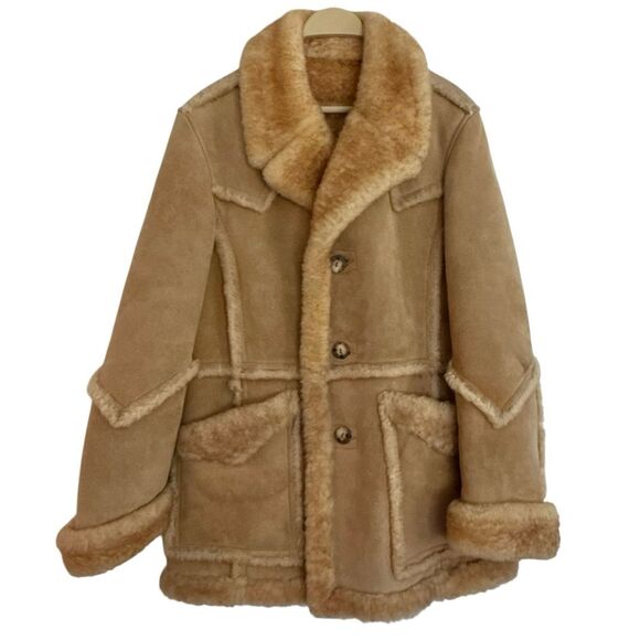 Wilsons Leather Jackets & Blazers - RARE Wilson’s Leather vintage 1970’s  shearling suede jacket small/38